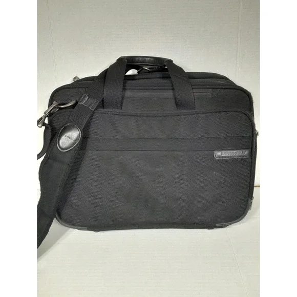 Briggs & Riley Travelware Expandable 17"x 13" Cabin Laptop Bag Black BB104X-4 - Picture 2 of 11